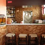 Clube Meia 3* Lagos
