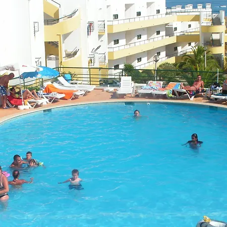 Clube Meia 3* Lagos