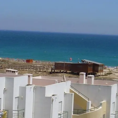 Clube Meia 3* Lagos