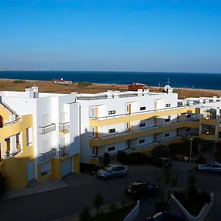Clube Meia מלון דירות לאגוּ‏ש