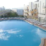 Clube Meia 3* Lagos