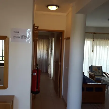 Clube Meia 3* Лагуш